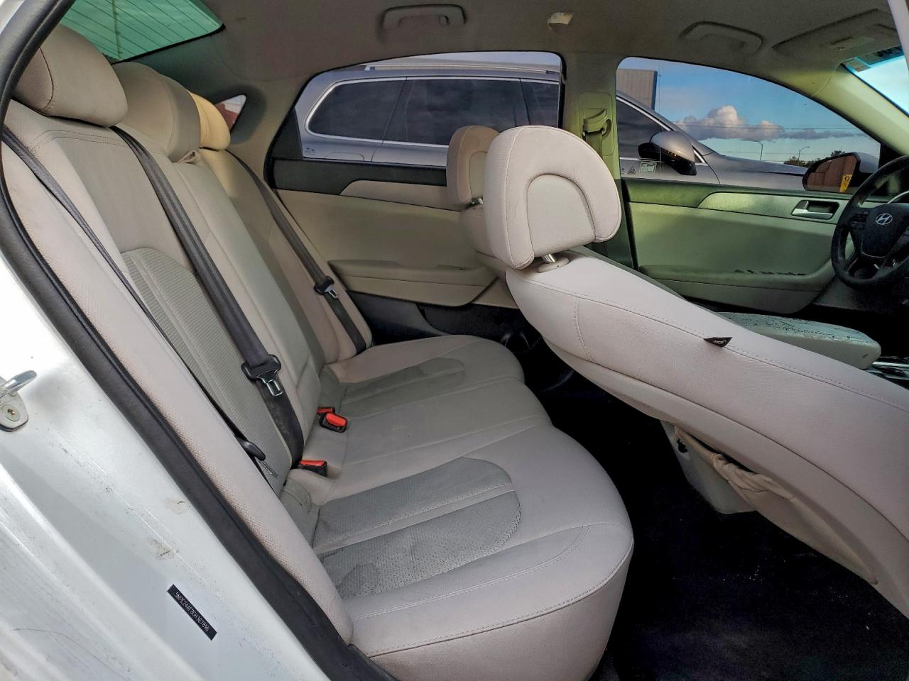 2016 HYUNDAI SONATA SE photo 10
