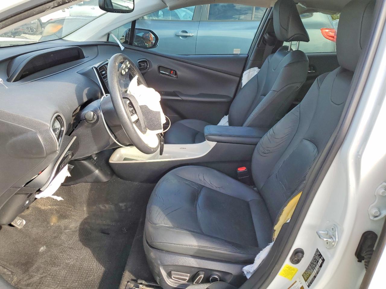2016 TOYOTA PRIUS photo 7