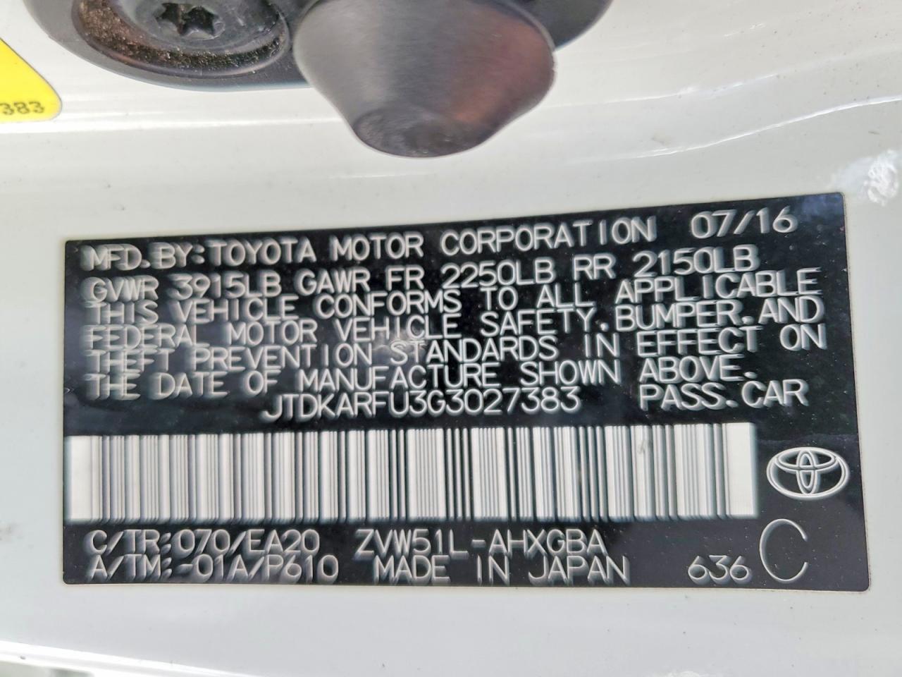 2016 TOYOTA PRIUS photo 13