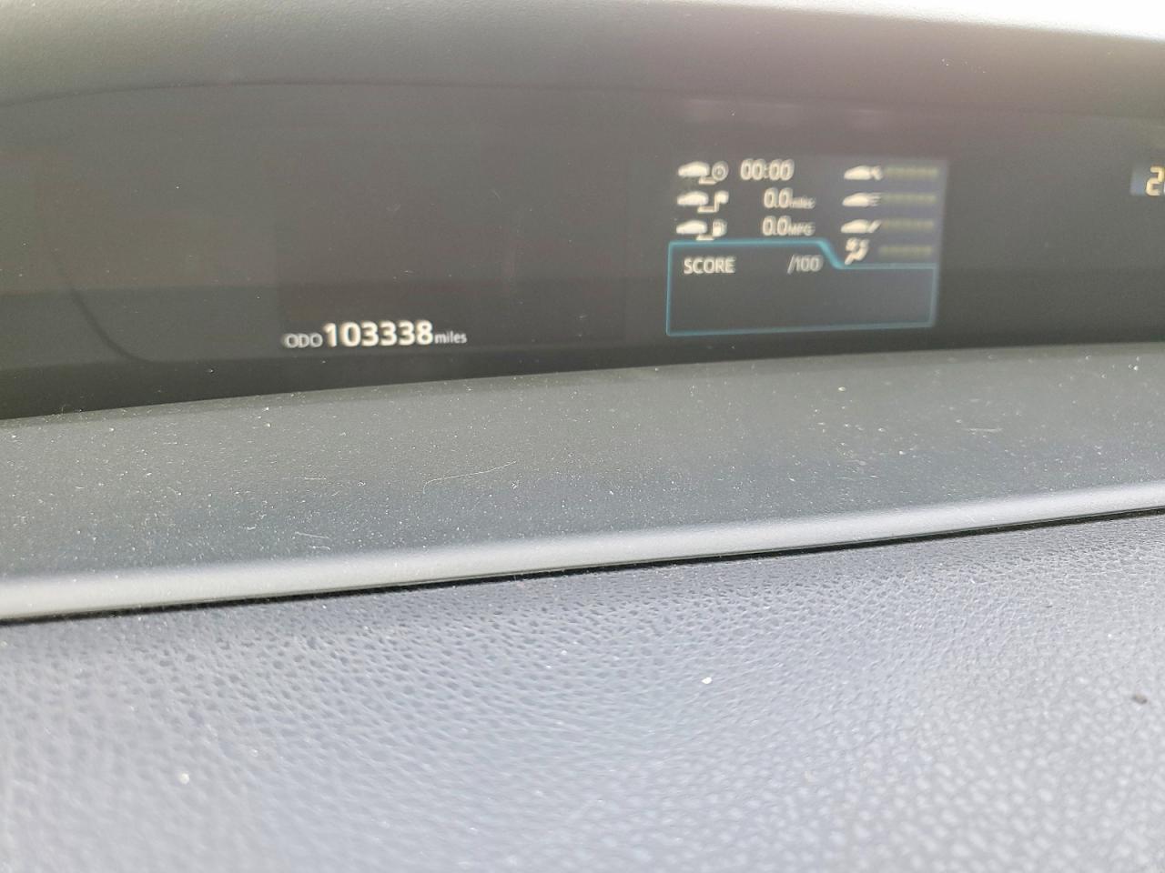 2016 TOYOTA PRIUS photo 9