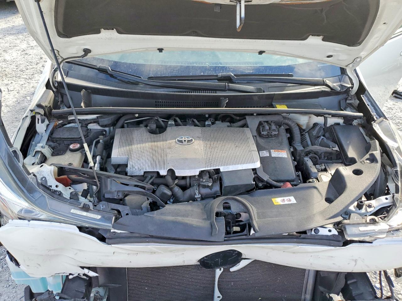 2016 TOYOTA PRIUS photo 11