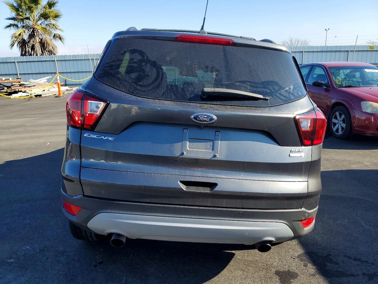2019 FORD ESCAPE SEL photo 6