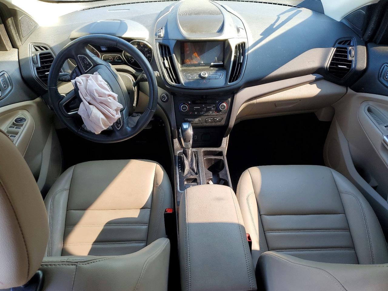 2019 FORD ESCAPE SEL photo 8