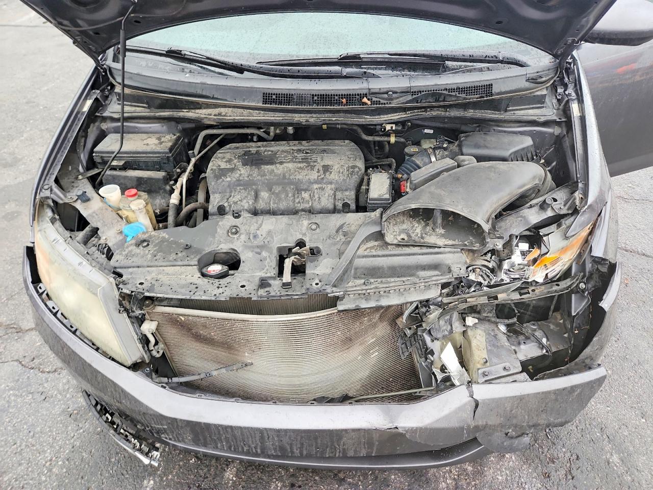 2016 HONDA ODYSSEY SE photo 12