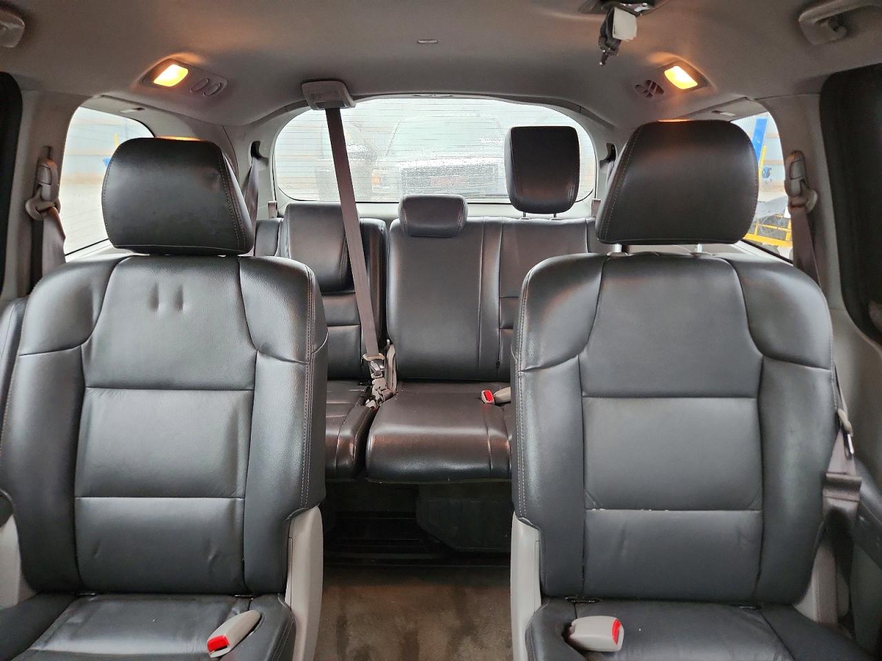 2016 HONDA ODYSSEY SE photo 10