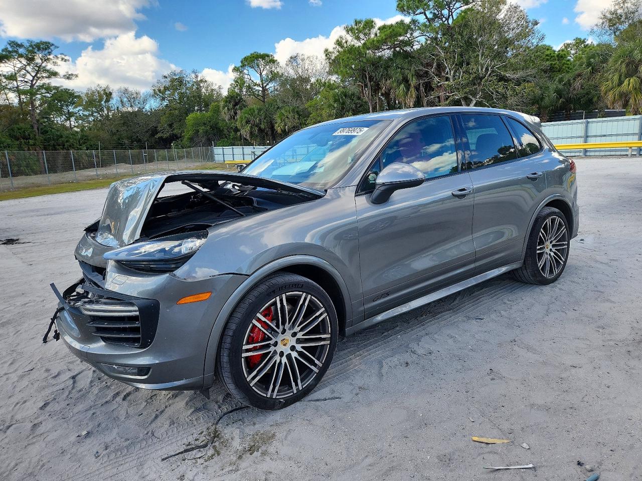 2016 PORSCHE CAYENNE