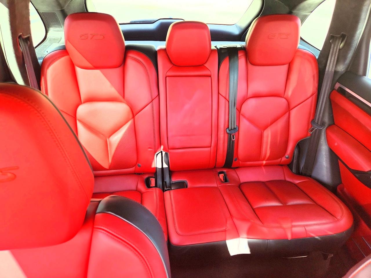 2016 PORSCHE CAYENNE GTS photo 10