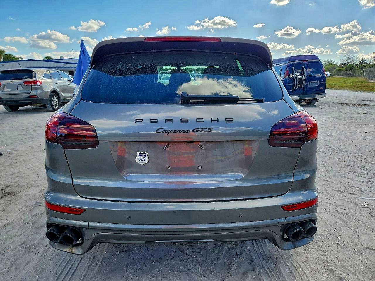2016 PORSCHE CAYENNE GTS photo 6