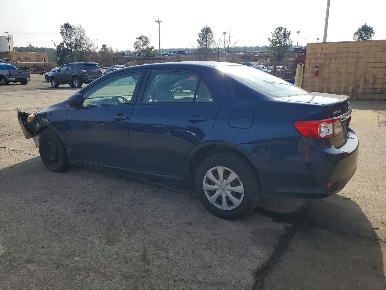 2011 TOYOTA COROLLA BASE photo 2