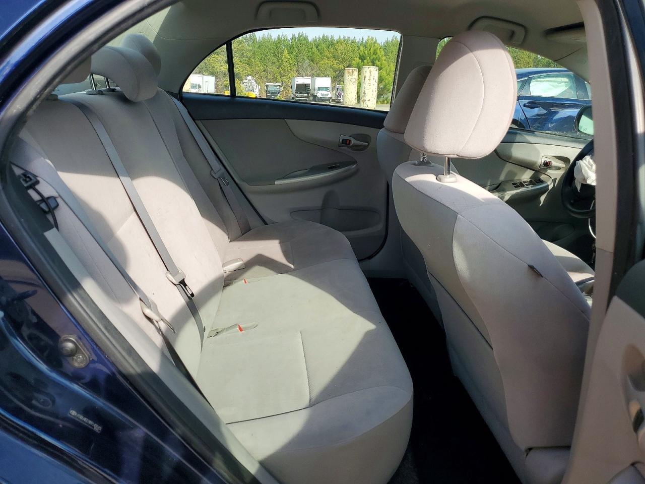 2011 TOYOTA COROLLA BASE photo 10