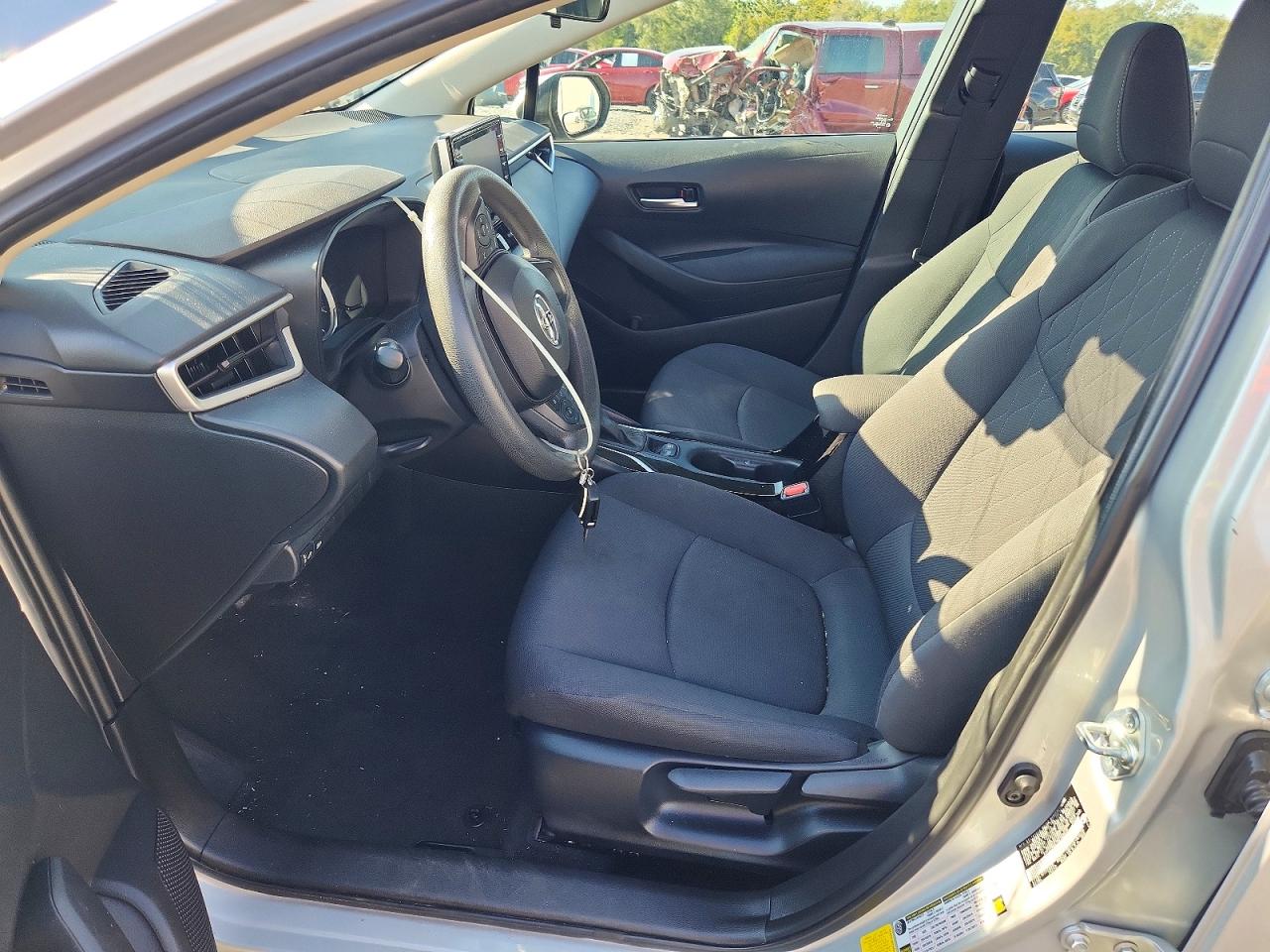 2021 TOYOTA COROLLA LE photo 7