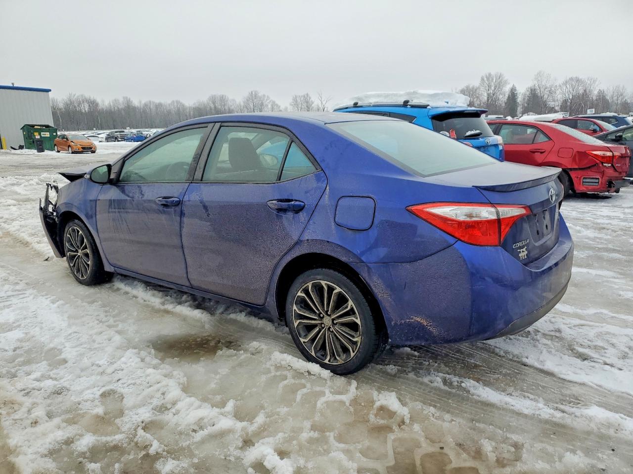 2015 TOYOTA COROLLA L photo 2