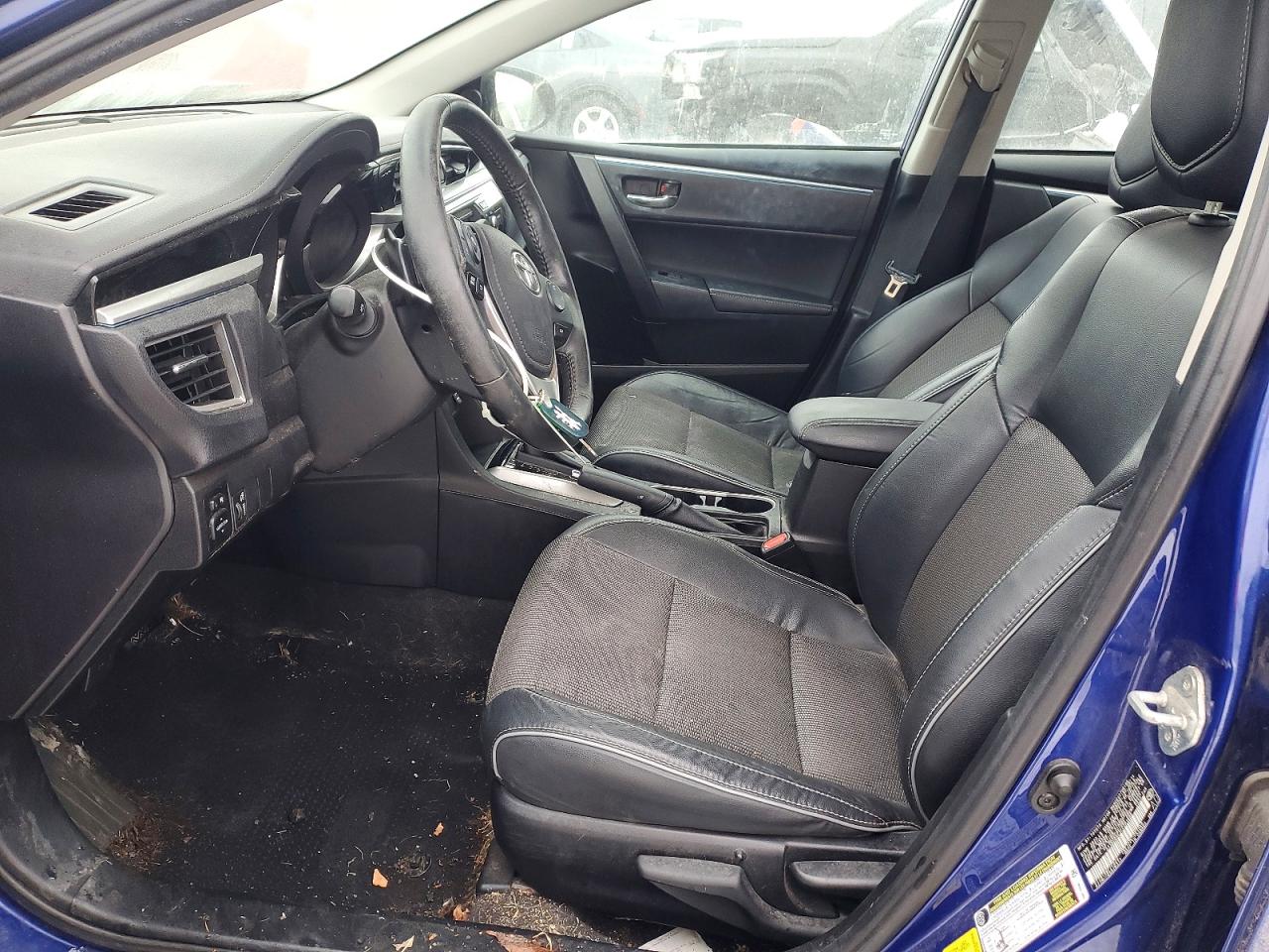 2015 TOYOTA COROLLA L photo 7
