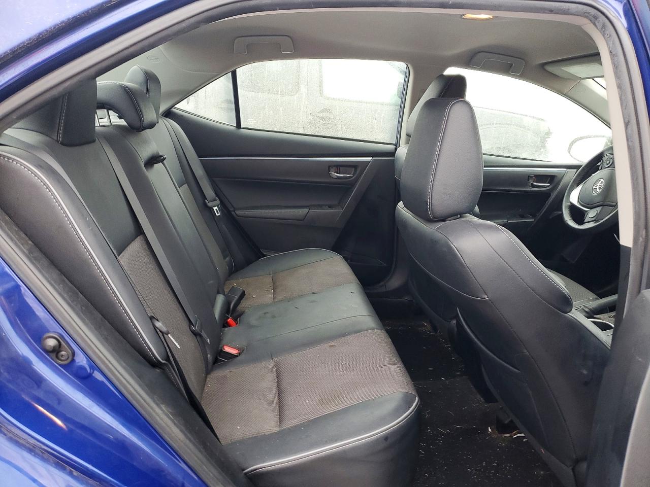 2015 TOYOTA COROLLA L photo 10
