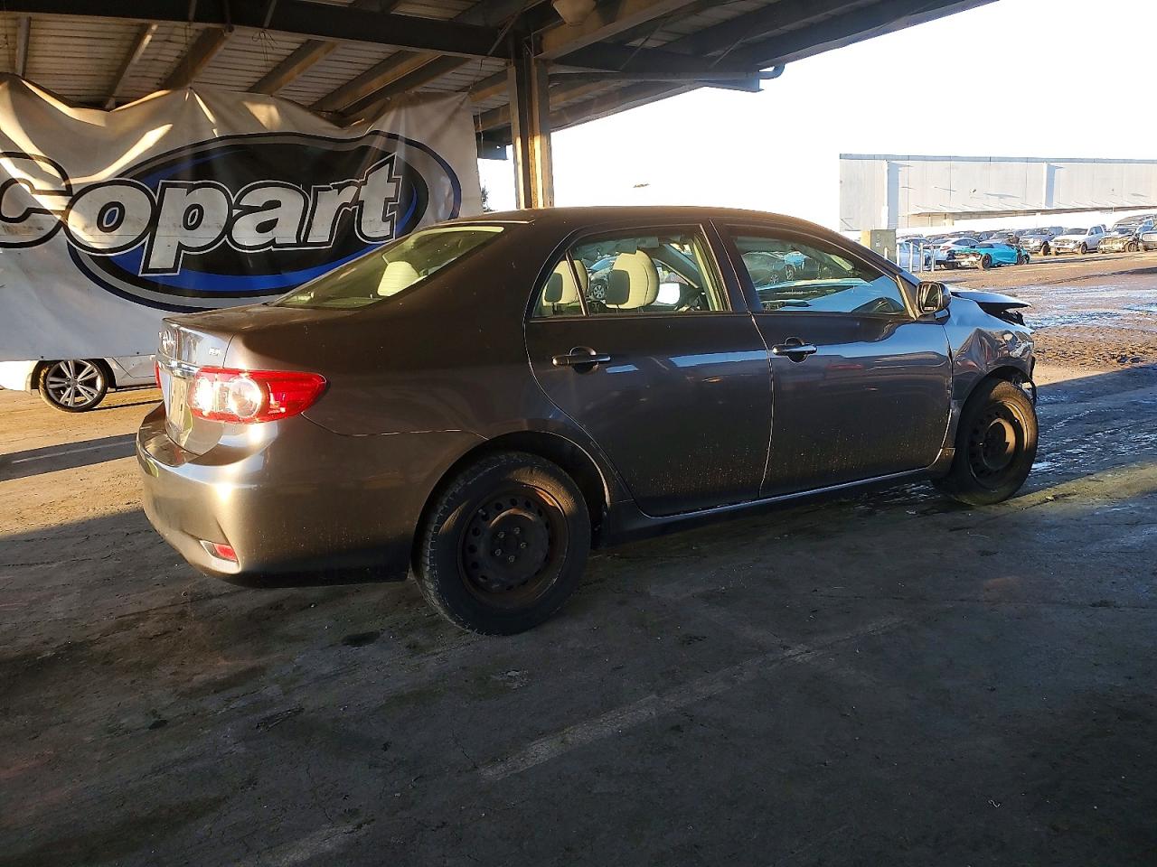 2011 TOYOTA COROLLA BASE photo 3