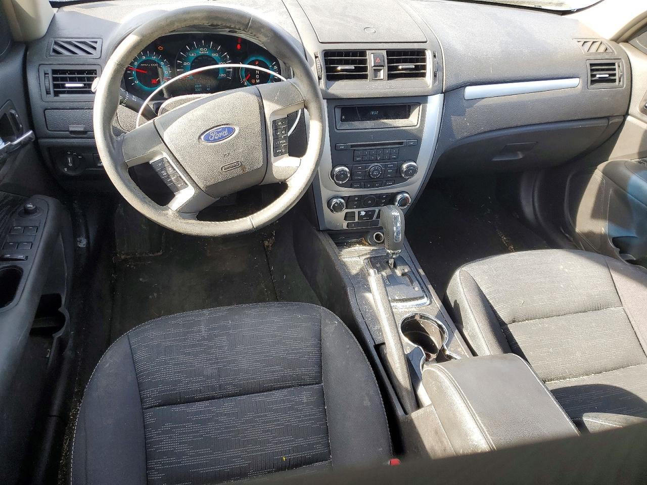 2010 FORD FUSION SE photo 8