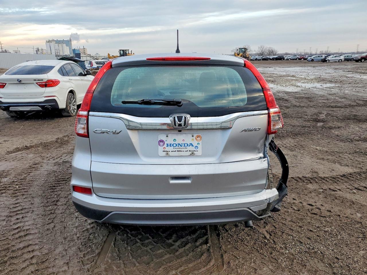 2015 HONDA CR-V LX photo 6