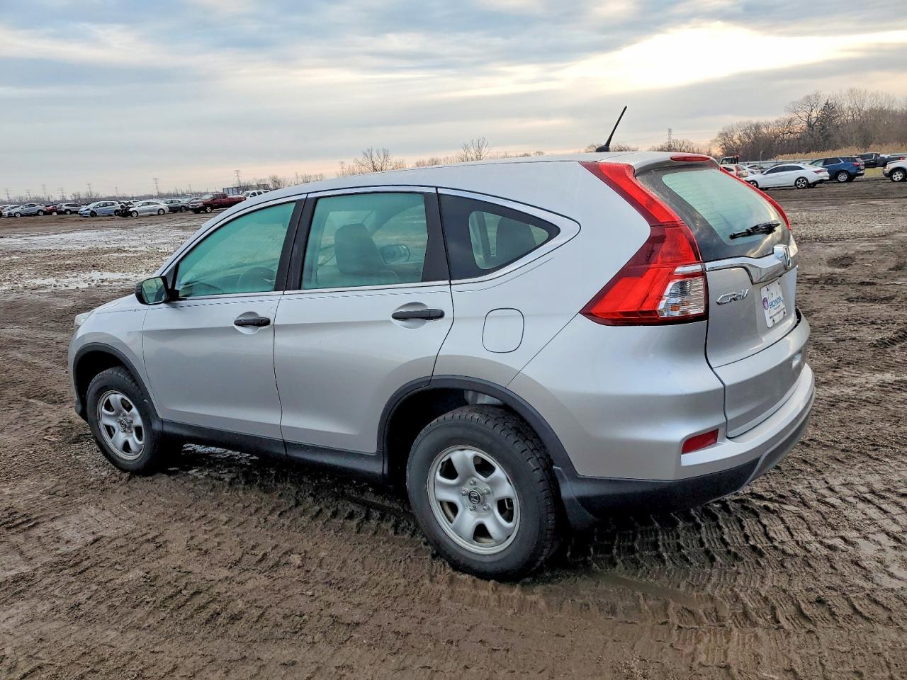 2015 HONDA CR-V LX photo 2