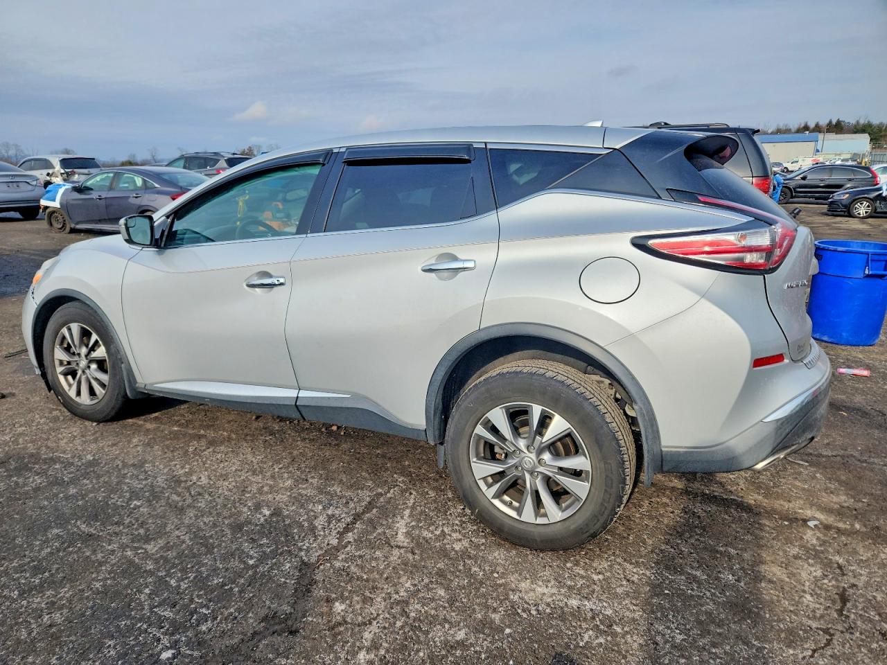2017 NISSAN MURANO S photo 2