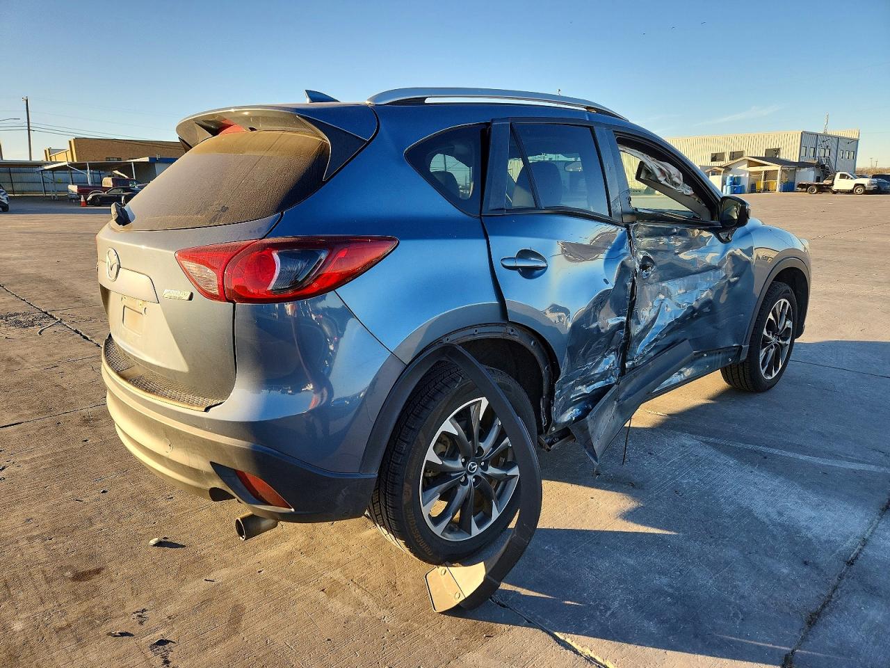 2016 MAZDA CX-5 GT photo 3