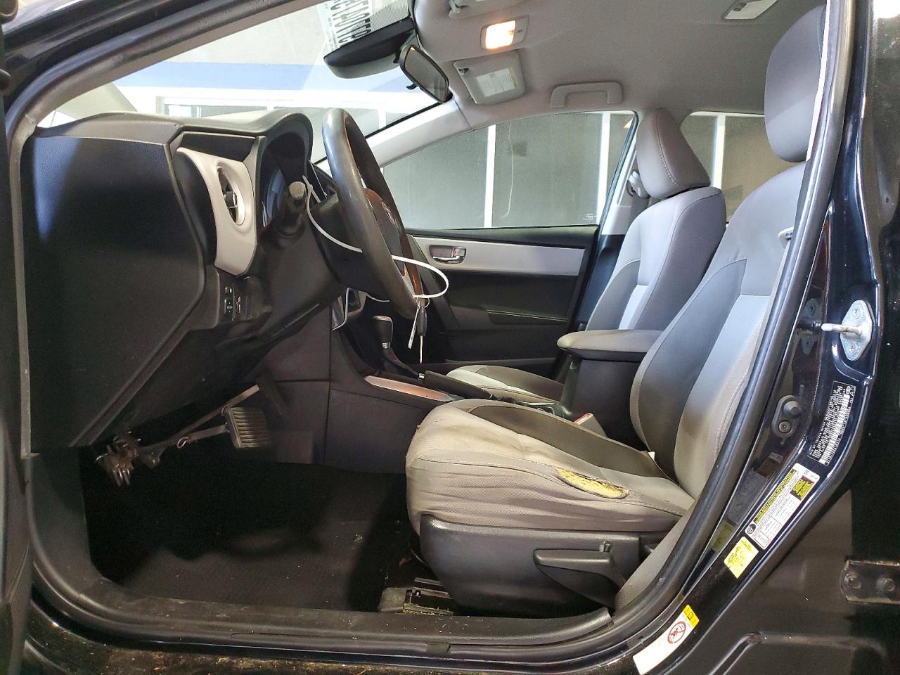 2019 TOYOTA COROLLA L photo 13