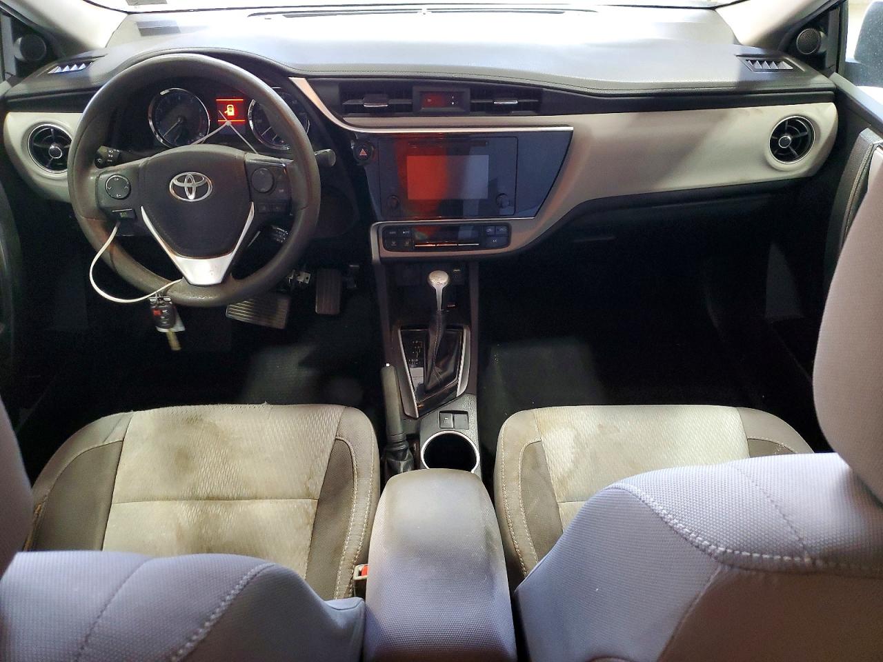 2019 TOYOTA COROLLA L photo 15