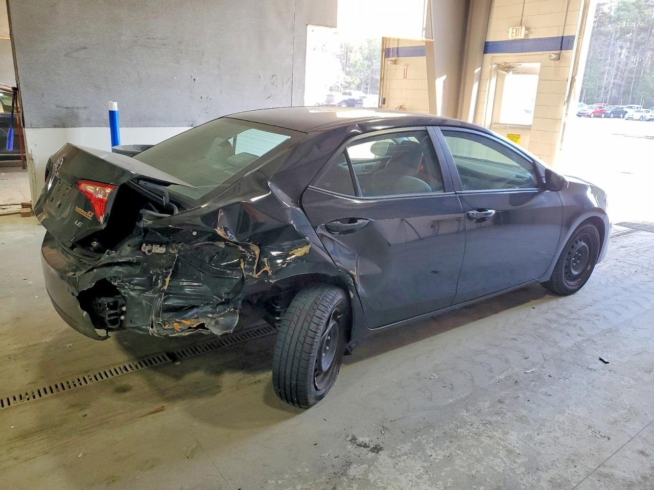 2019 TOYOTA COROLLA L photo 5