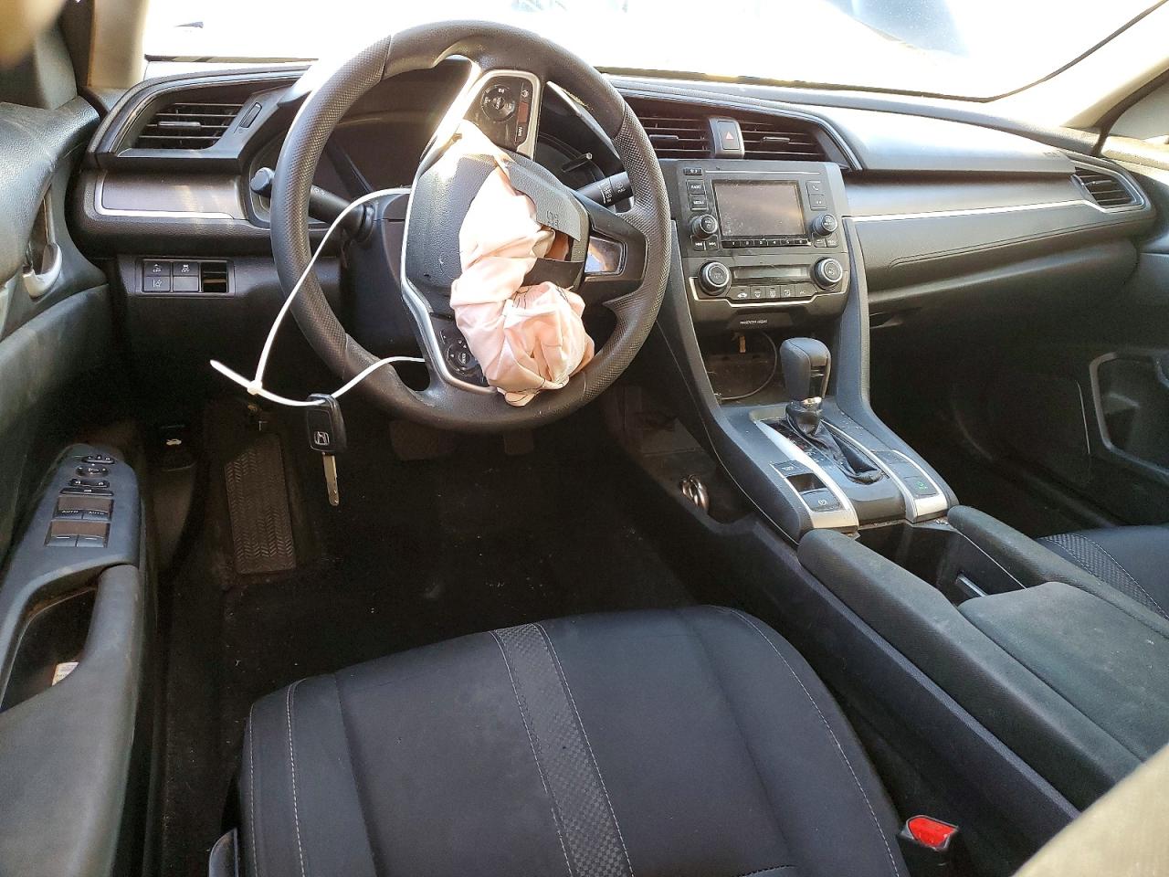 2020 HONDA CIVIC LX photo 8