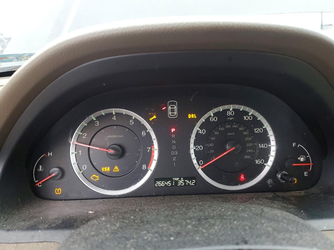 2010 HONDA ACCORD LX photo 9