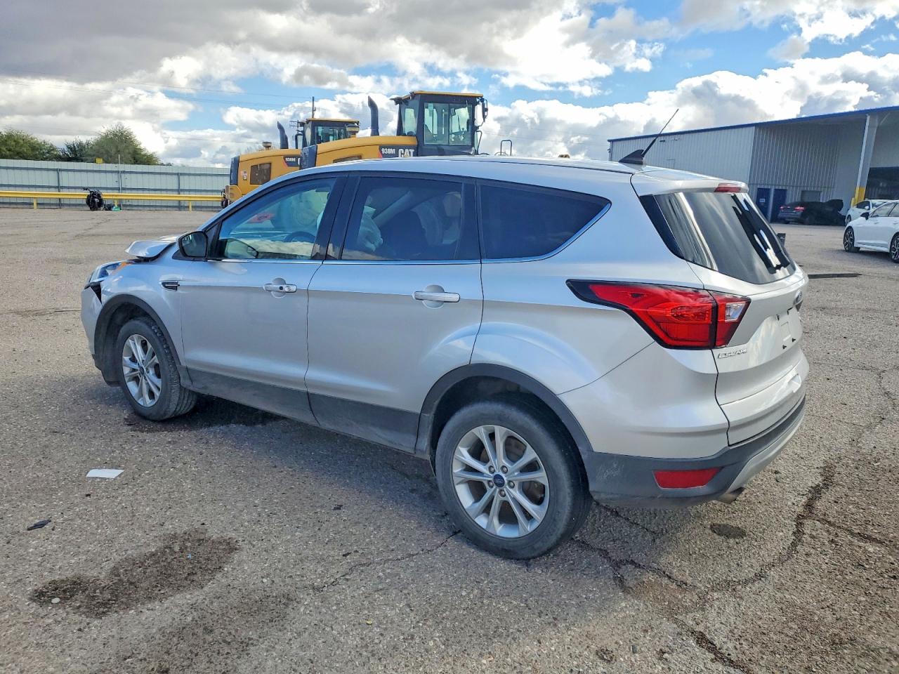 2019 FORD ESCAPE SE photo 2