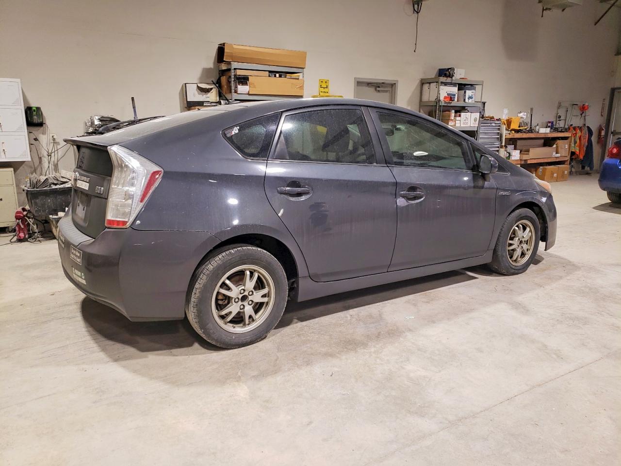 2011 TOYOTA PRIUS photo 3