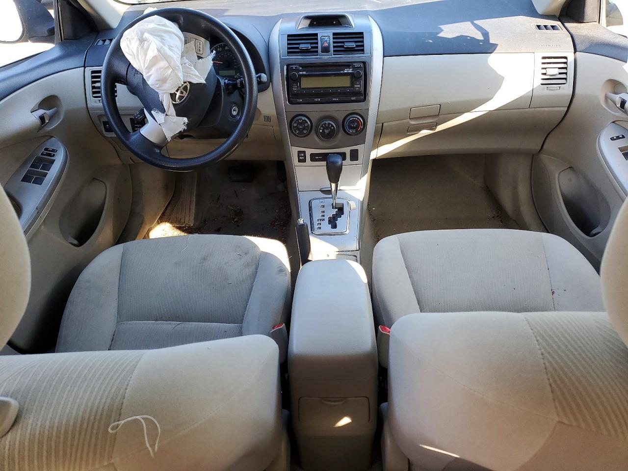 2012 TOYOTA COROLLA BASE photo 8