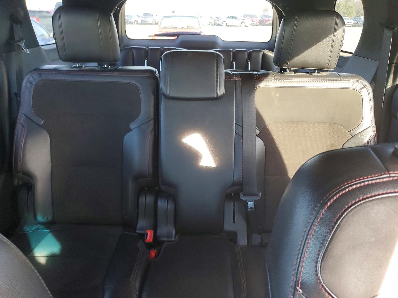 2018 FORD EXPLORER XLT photo 10