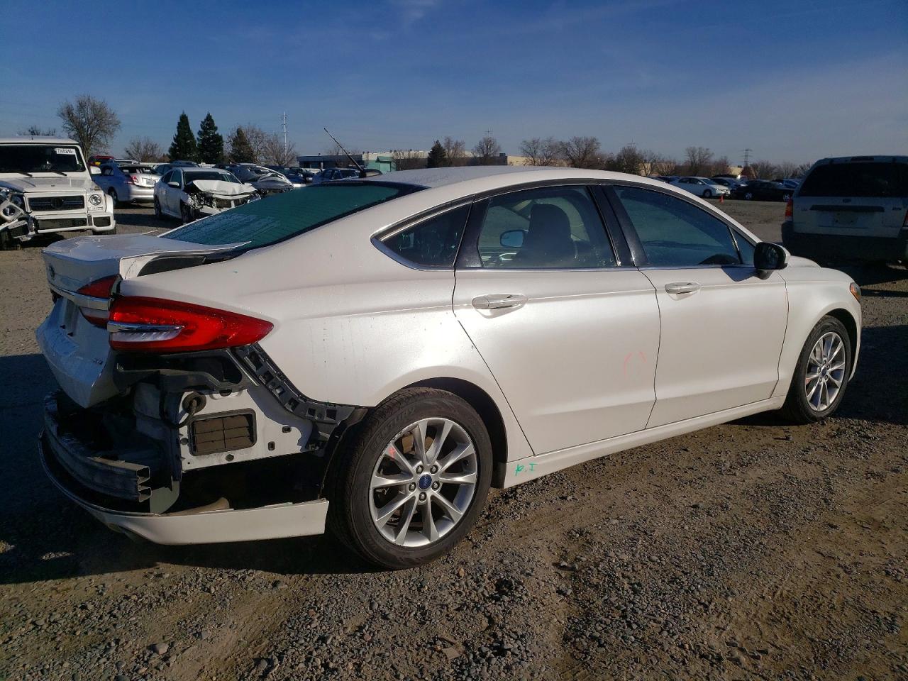 2017 FORD FUSION SE photo 3