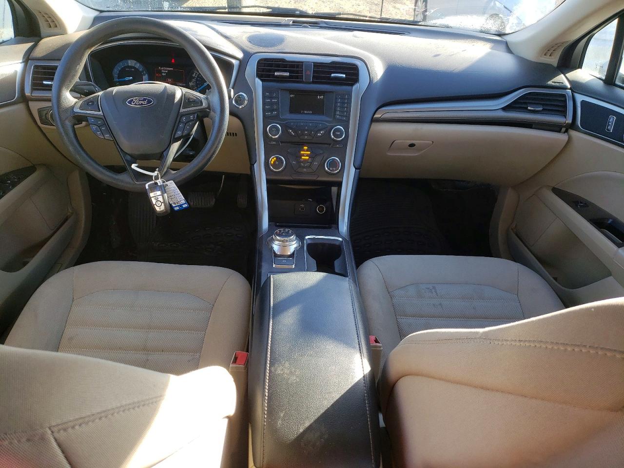 2017 FORD FUSION SE photo 8