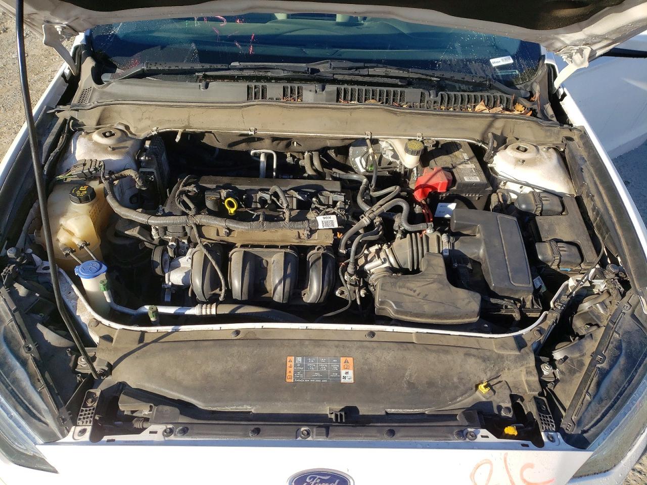 2017 FORD FUSION SE photo 11