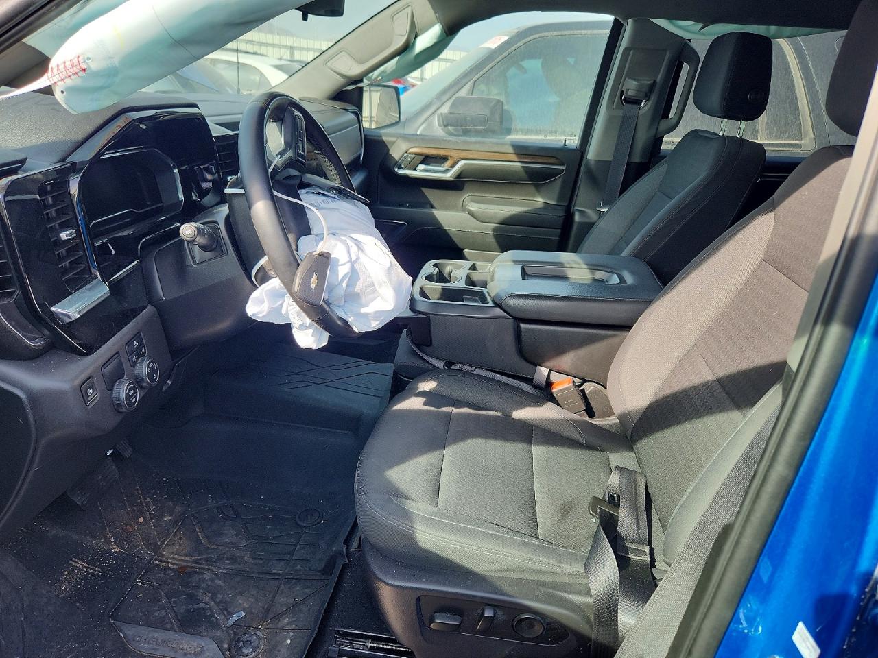 2023 CHEVROLET SILVERADO C1500 LT photo 7