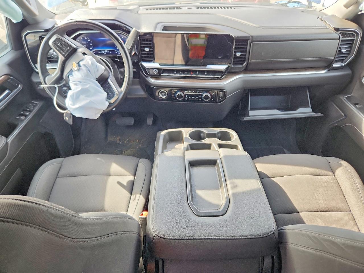 2023 CHEVROLET SILVERADO C1500 LT photo 8