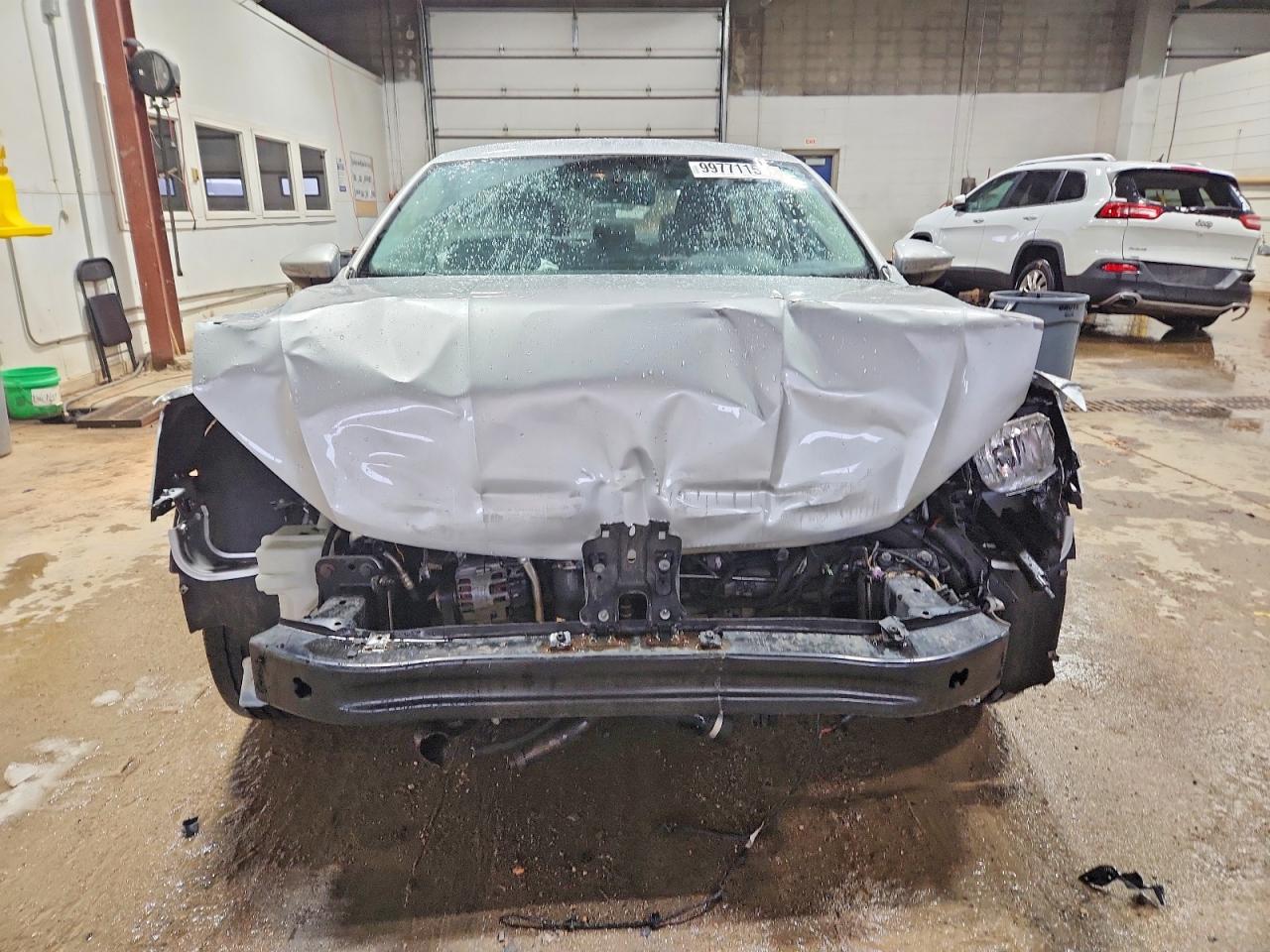 2017 VOLKSWAGEN PASSAT S photo 5