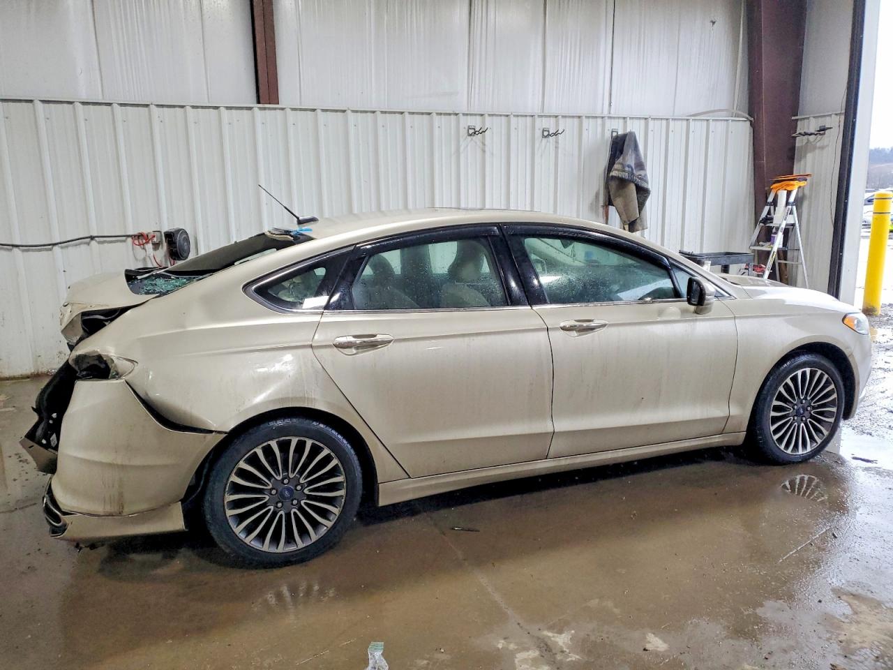 2017 FORD FUSION TITANIUM photo 3