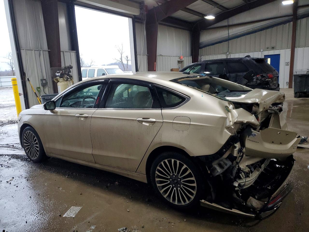 2017 FORD FUSION TITANIUM photo 2