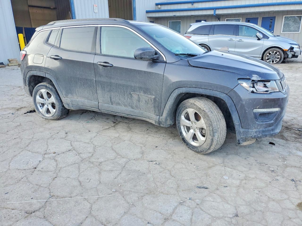 2017 JEEP COMPASS LATITUDE photo 4
