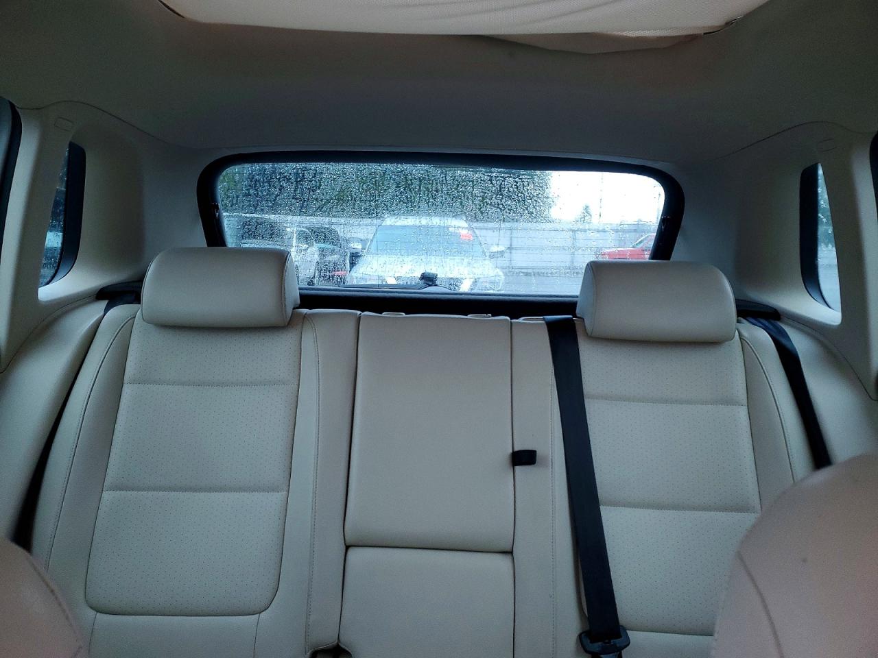 2011 VOLKSWAGEN TIGUAN S photo 10