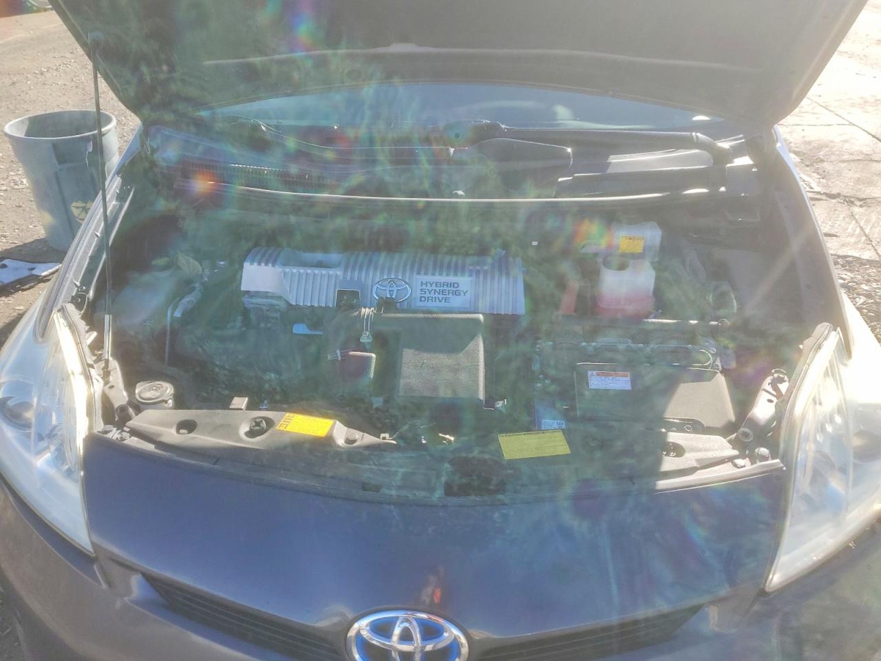 2014 TOYOTA PRIUS photo 11