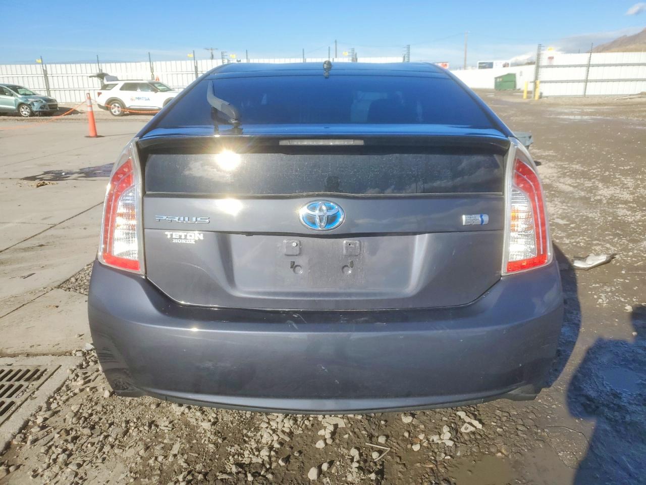 2014 TOYOTA PRIUS photo 6