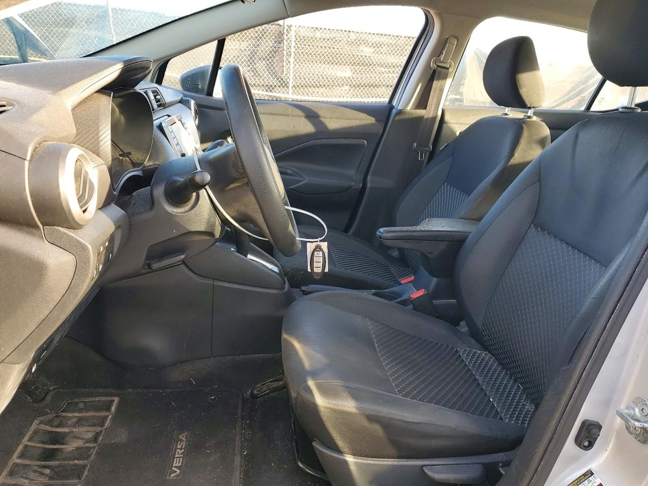 2020 NISSAN VERSA S photo 7