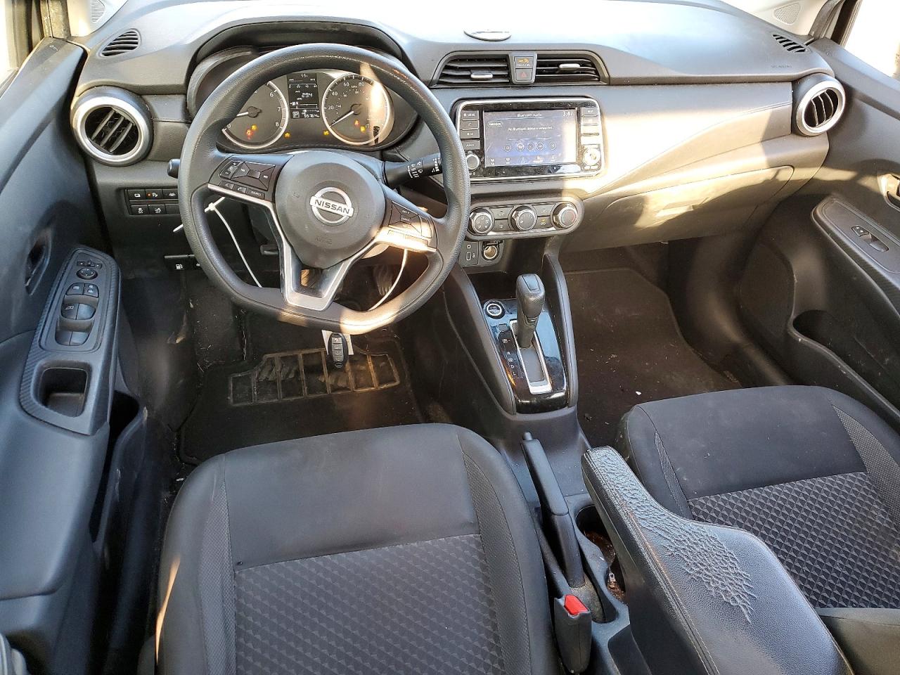 2020 NISSAN VERSA S photo 8
