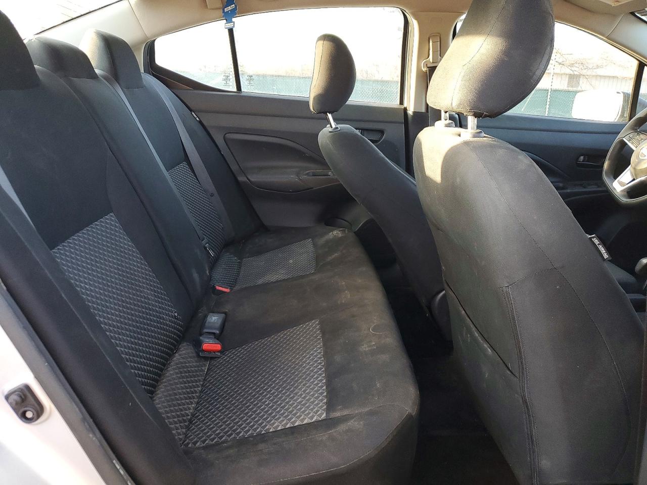 2020 NISSAN VERSA S photo 10