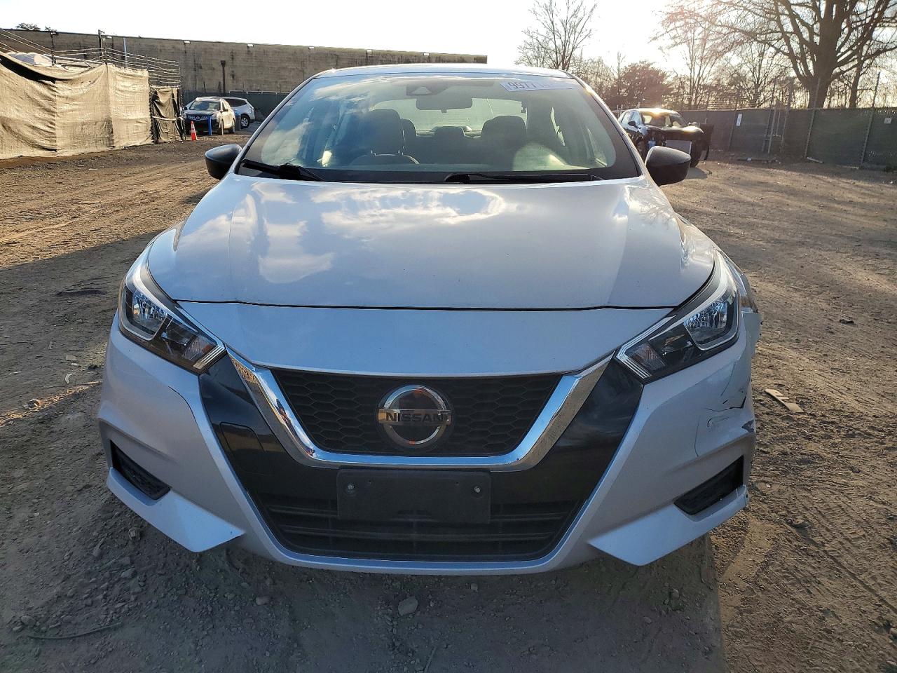 2020 NISSAN VERSA S photo 5