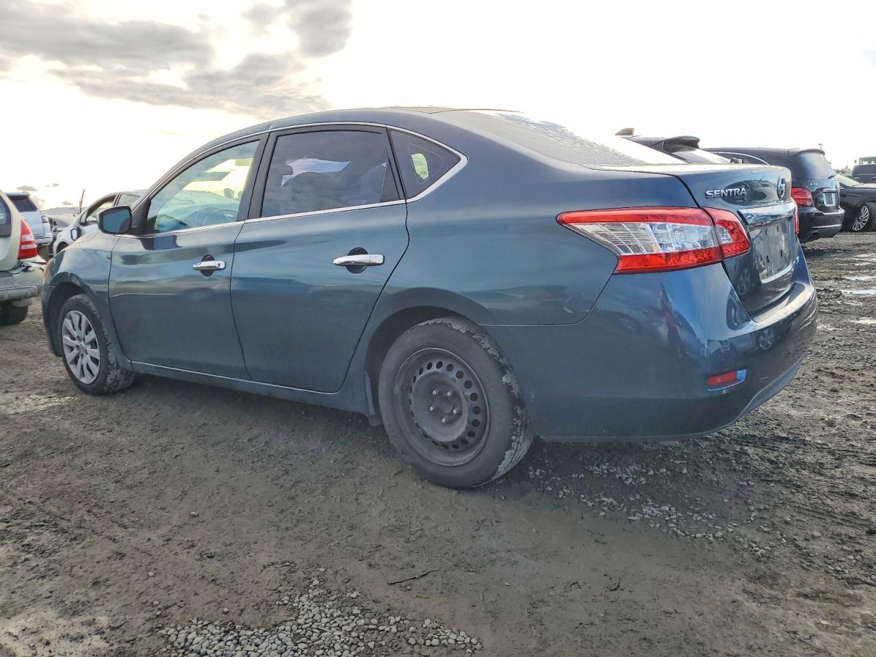 2014 NISSAN SENTRA S photo 2